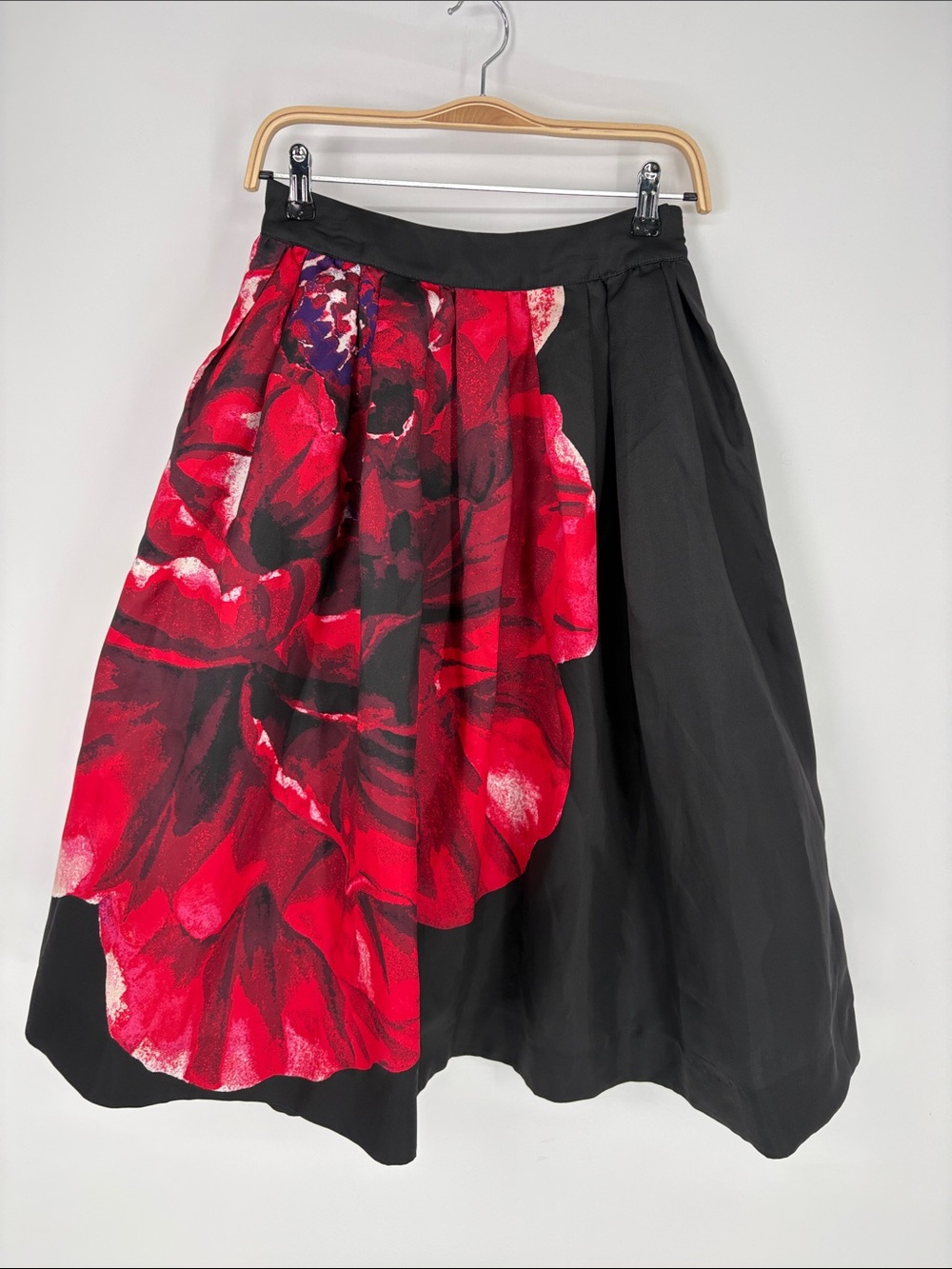 🐸 WHBM full floral circle large print fancy skirt w pockets